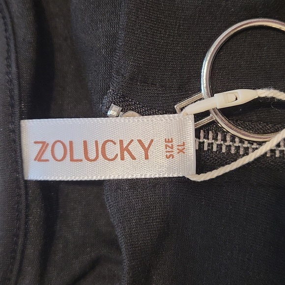 Zolucky black top - Picture 8 of 8